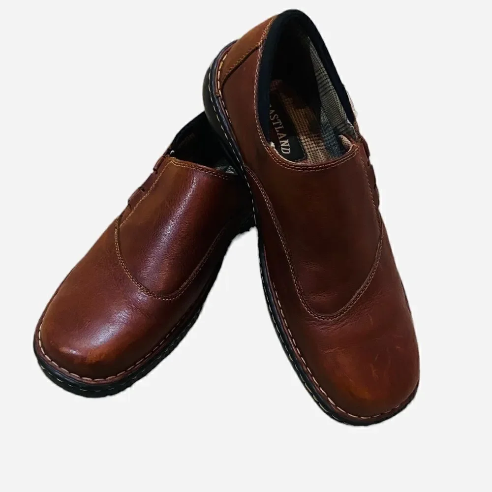 Men’s Eastland slip on rich brown comfort loafer Overstitching rubber sole 11